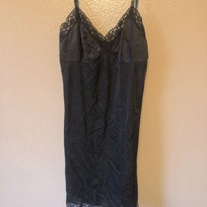 Vanity Fair black slip